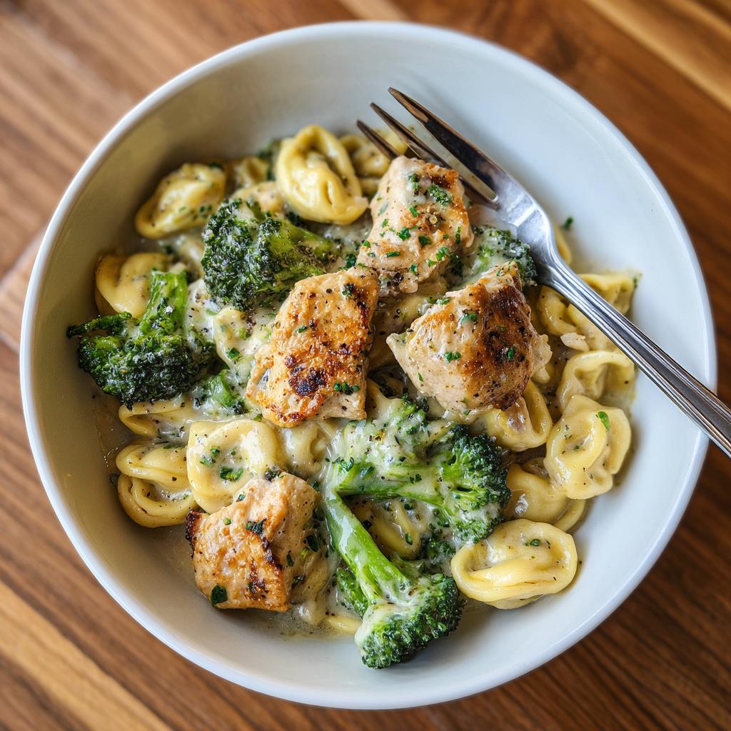 garlic Parmesan chicken tortellini - detail 2