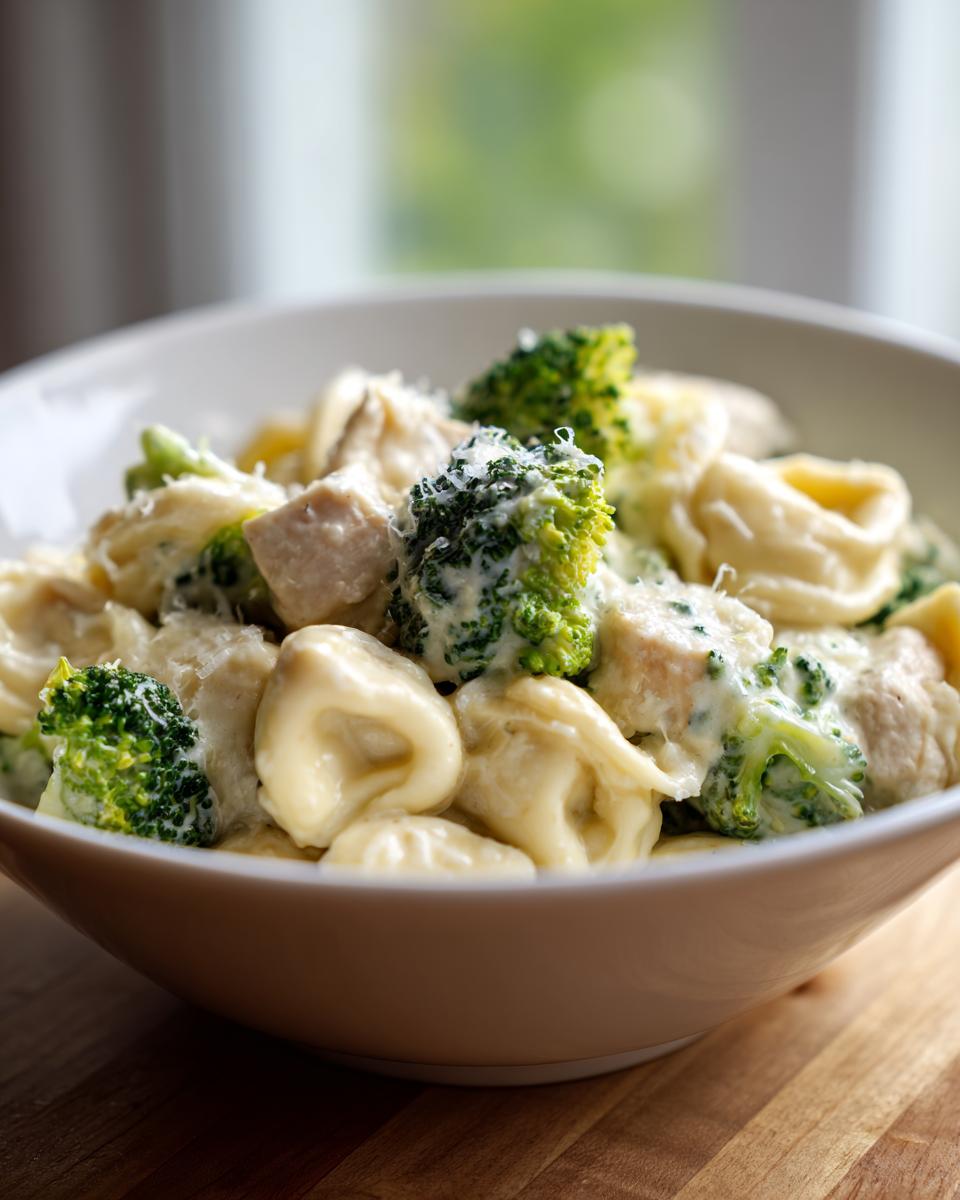 30 Min Cheesy Chicken Broccoli Tortellini One Pot Joy 4 Cheesy Chicken Broccoli Tortellini One Pot - detail 1